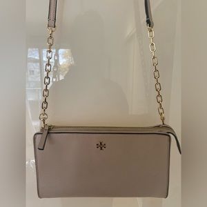Tory Burch wallet on chain